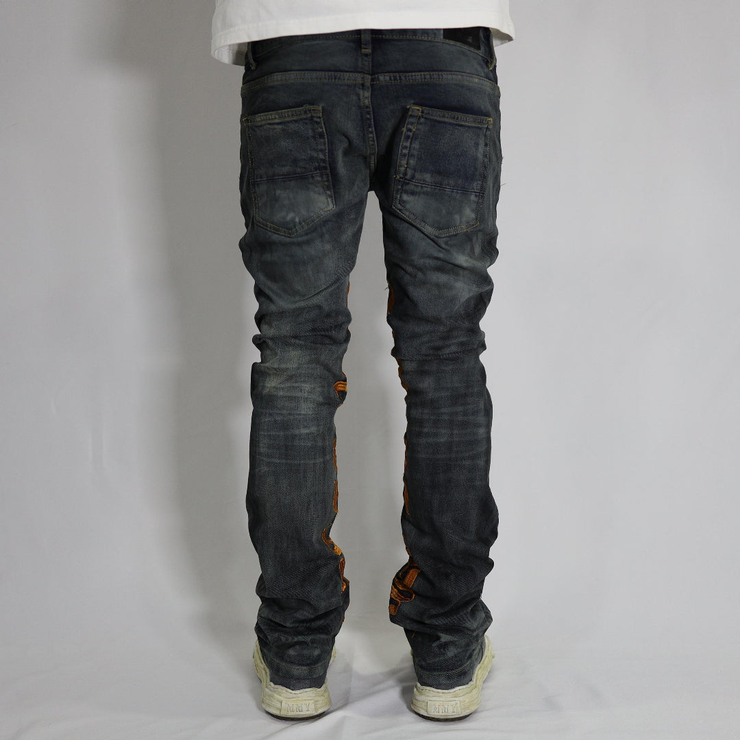 BLACK FLARED JEANS