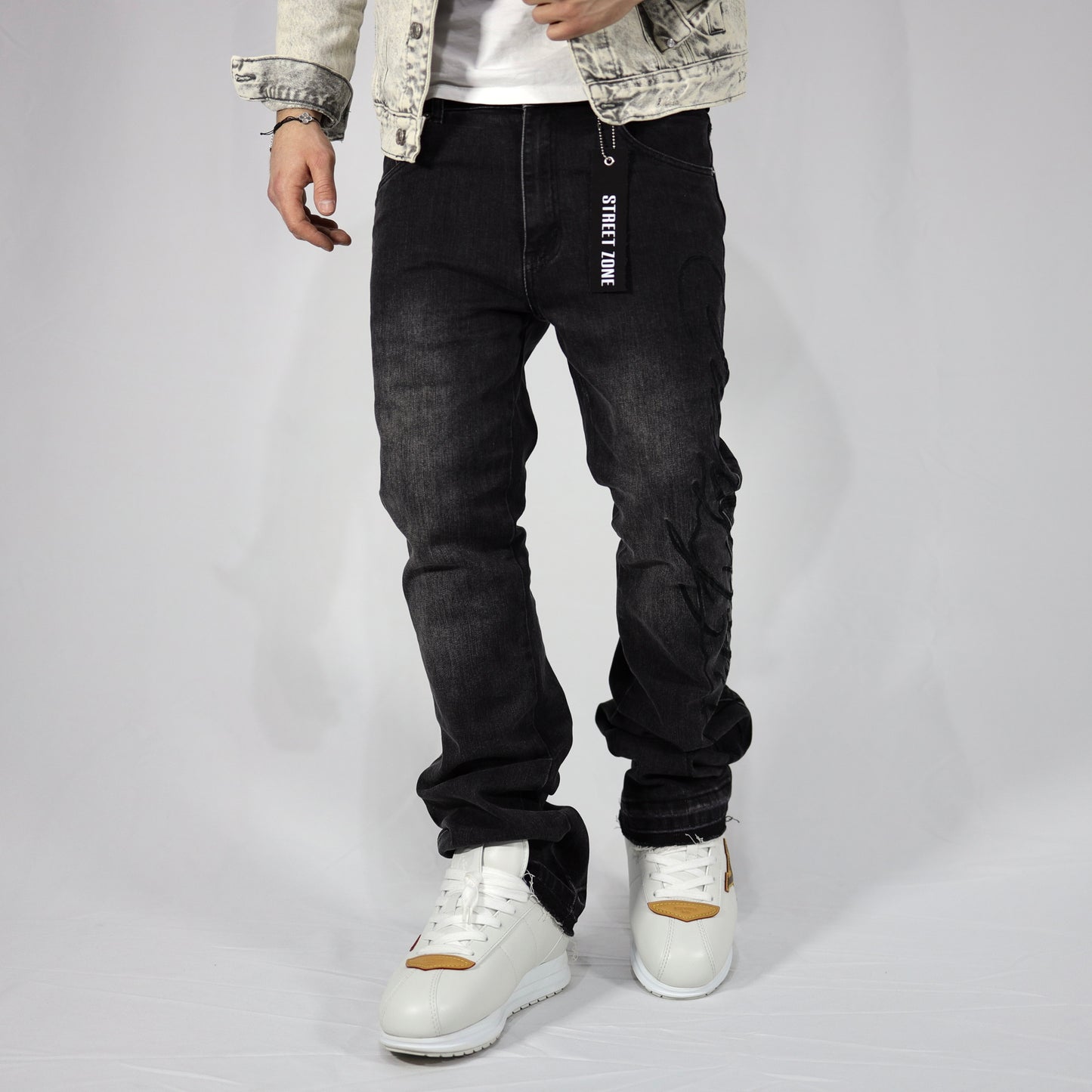 𝓢𝓽𝓻𝓮𝓮𝓽𝓩𝓸𝓷𝓮 flare jeans