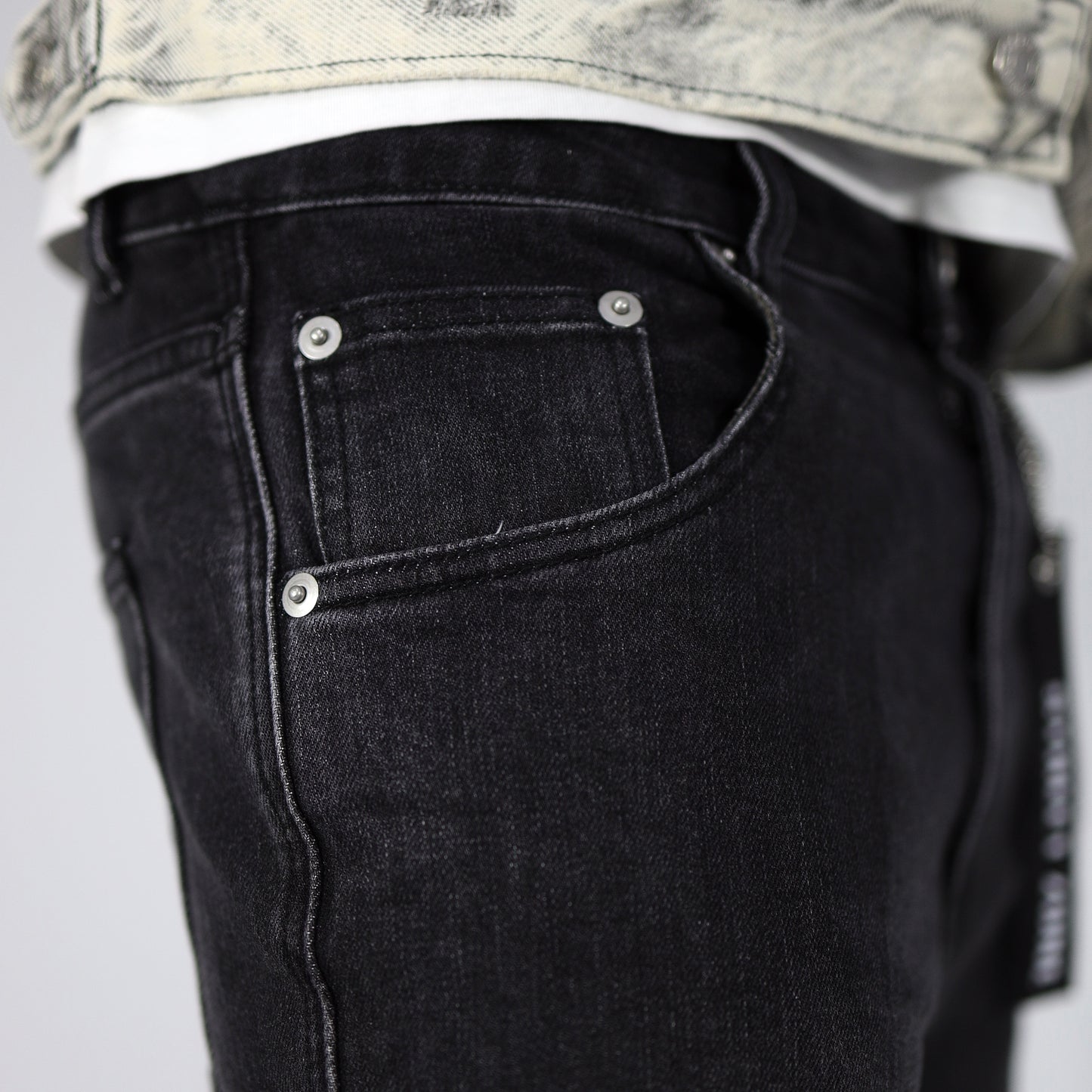 𝓢𝓽𝓻𝓮𝓮𝓽𝓩𝓸𝓷𝓮 flare jeans