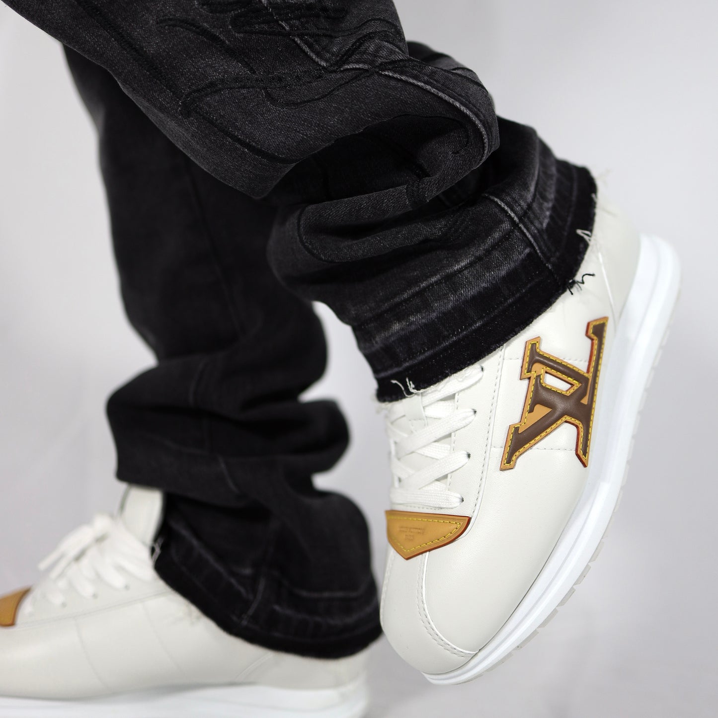 𝓢𝓽𝓻𝓮𝓮𝓽𝓩𝓸𝓷𝓮 flare jeans