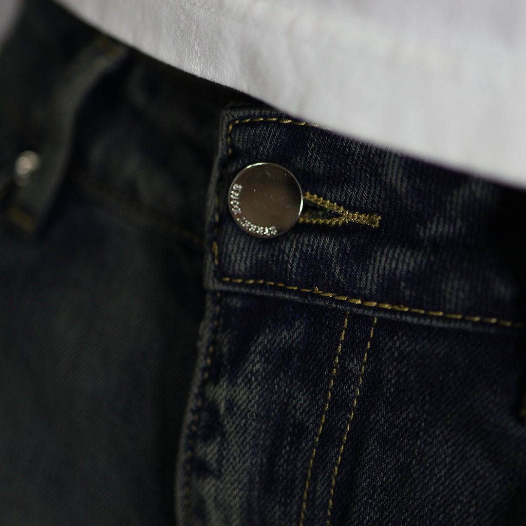 BLACK FLARED JEANS