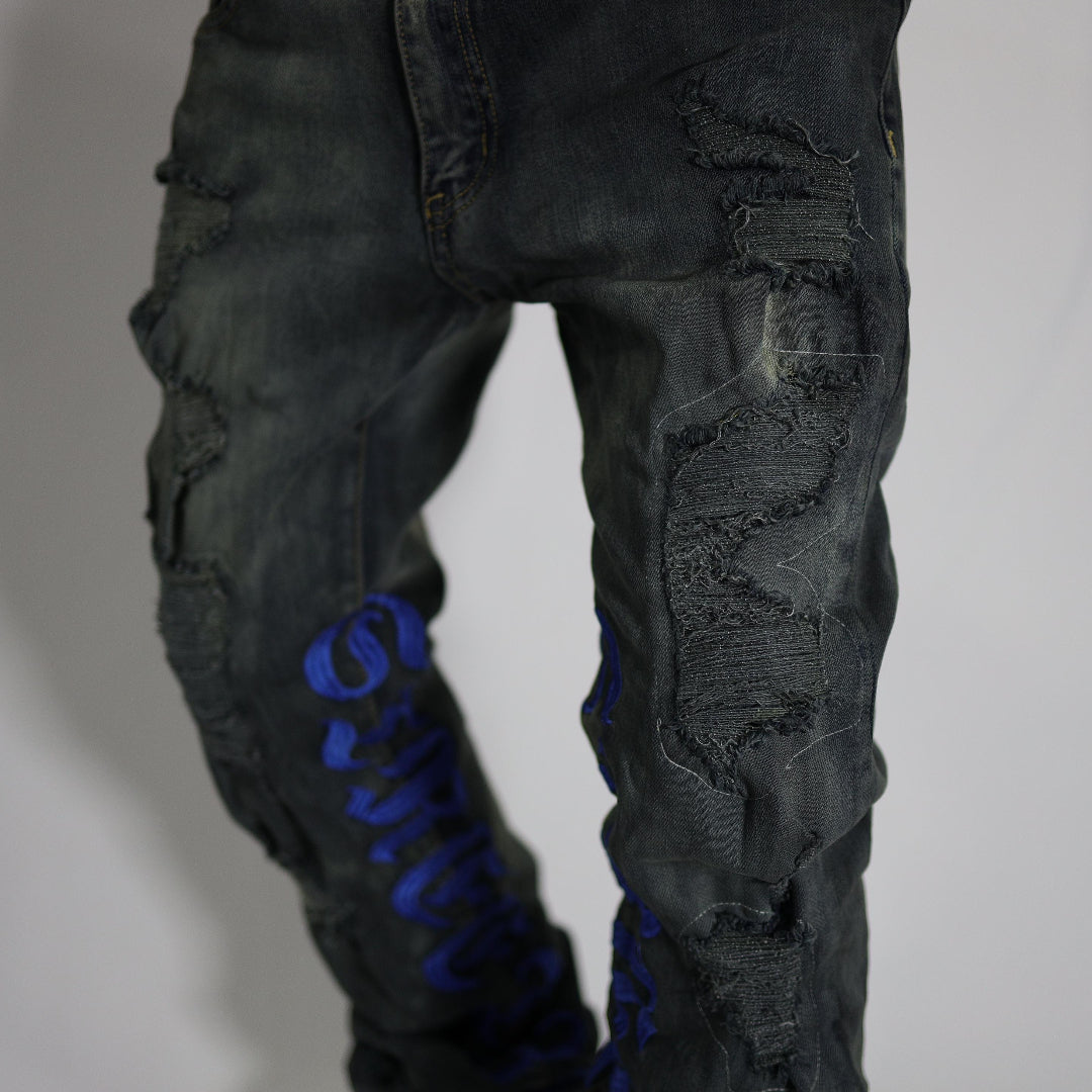 BLACK FLARED JEANS