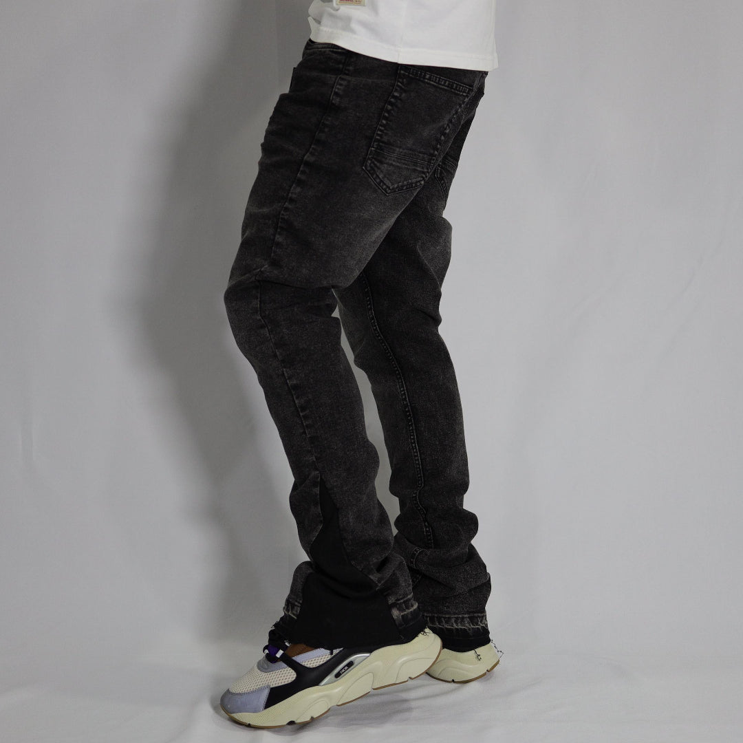 GRAY FLARED JEANS
